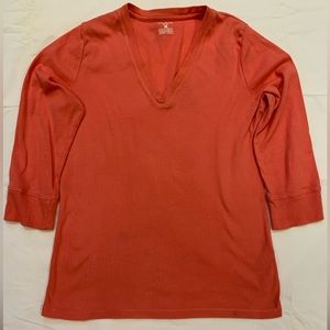 Jones New York - coral v-neck tee 3/4 length sleeves, large